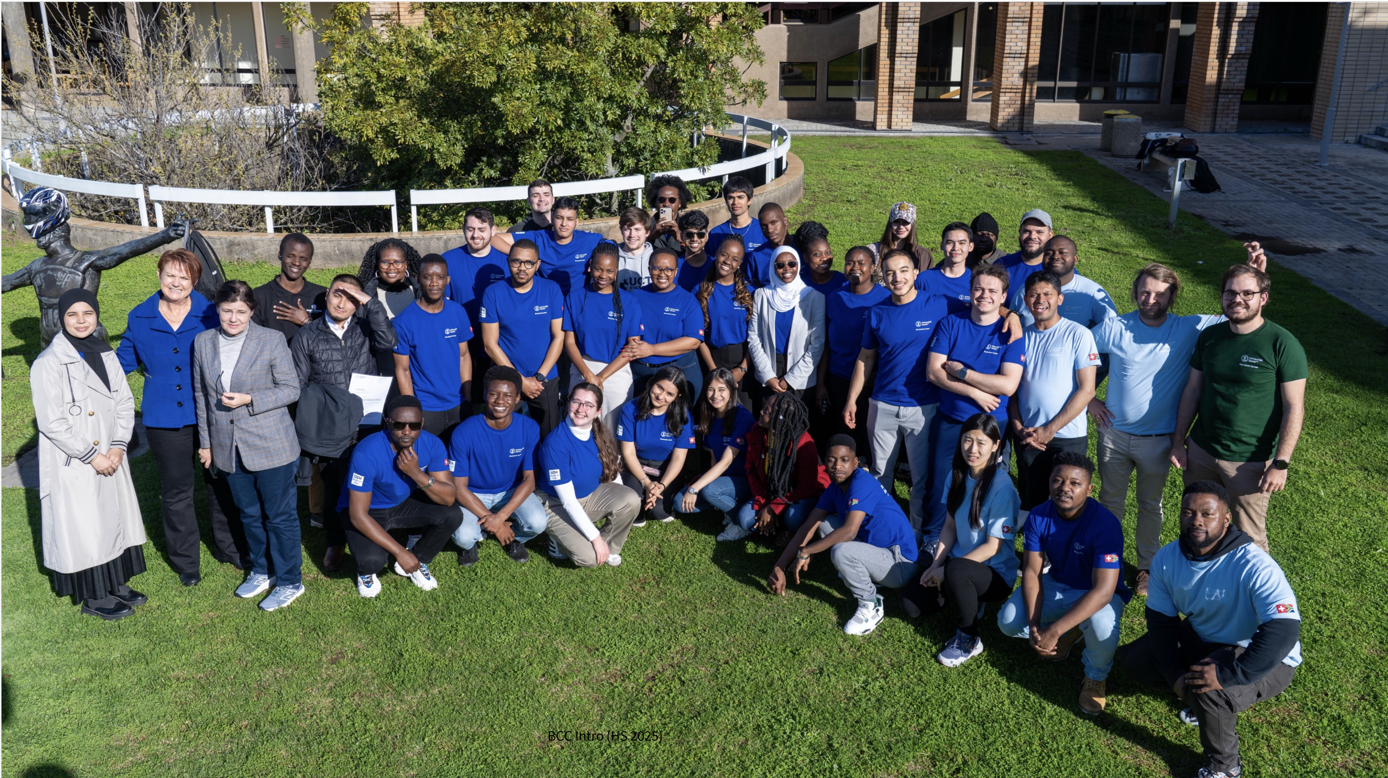 Drone picture of students in the inaugural "Deep Dive into Blockchain 2025" UZH summer school at the University of Cape Town, South Africa. 